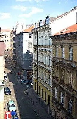 Purpur Szálloda