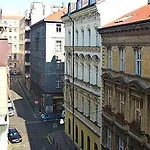 プルプル ホテル